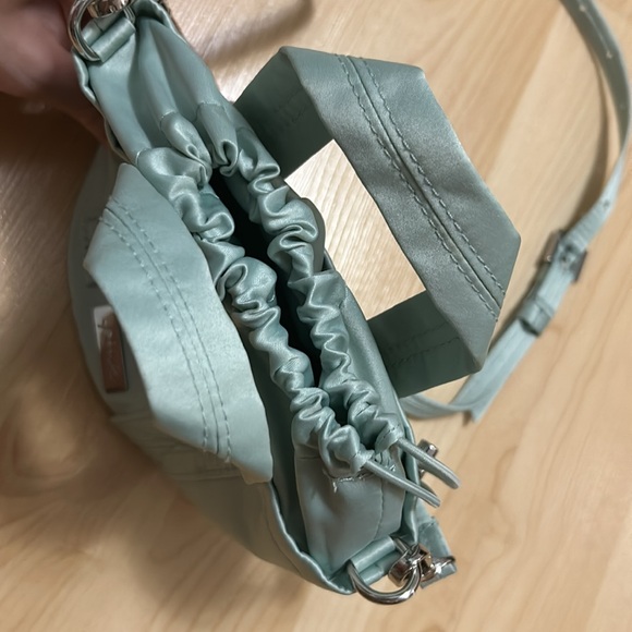 VICTORIA'S SECRET PINK Mini Bucket Bag Small Crossbody Green - Picture 3 of 4